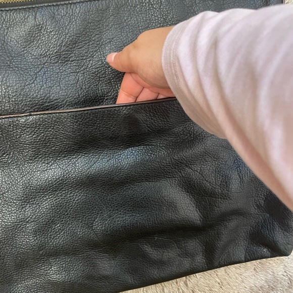 Fossil Black Leather Tote with Key Charm - Picture 3 of 9